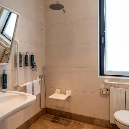 Hilton Centre ホテル 5*