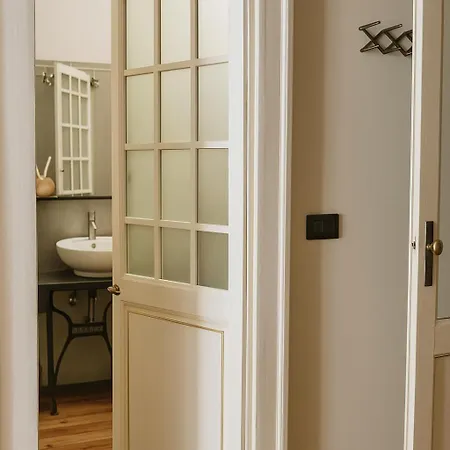 Il Salotto Di In Piazza Vittorio Veneto By House Collection Apartamento *