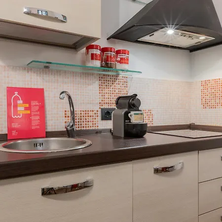 Barbaroux Duplex Al Quadrilatero By Wonderful Italy *