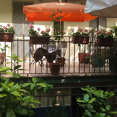 Imperial Hotel 3*