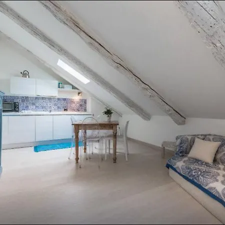Conte Verde Apartment
