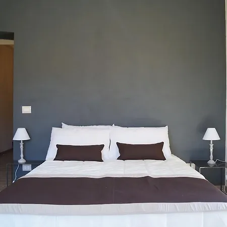 Residenza Dell' Opera Apart Otel