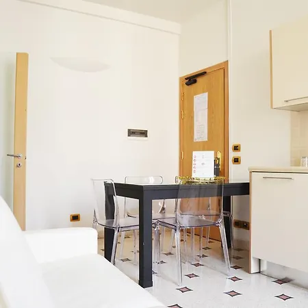 Orologio Living 2* Τορίνο