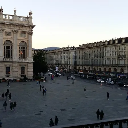 Aparthotel Piazza Castello 3*