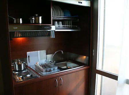 Aparthotel Ateneo *