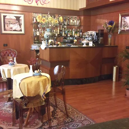 Imperial 3*