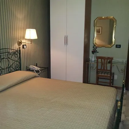 Imperial 3*