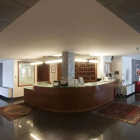 Hotel Uno Turim