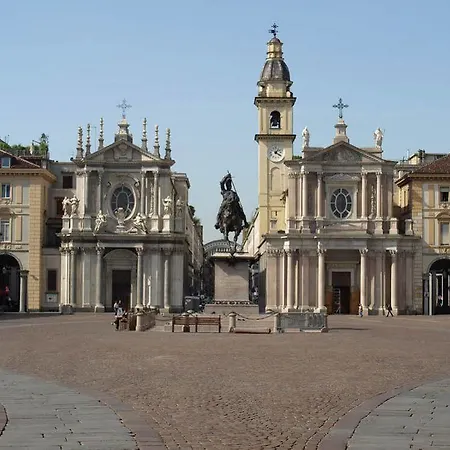 Des Artistes 3* Turin