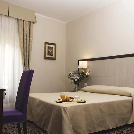 Ξενοδοχείο Alpi 3*