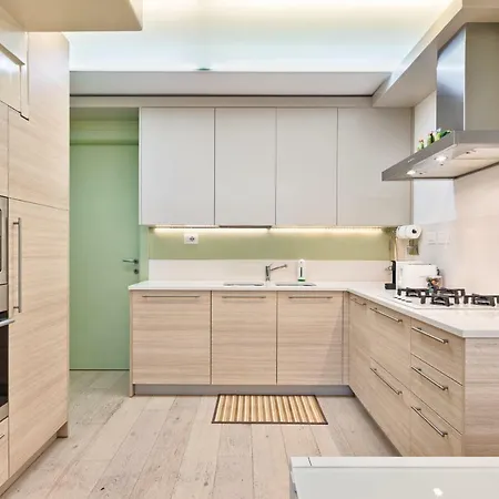 Apartment 25 Verde Treehouse Loft
