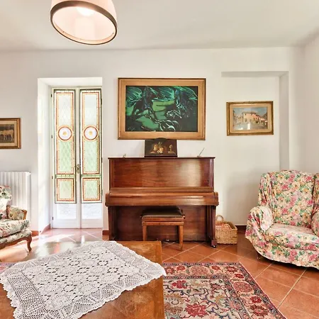Castagneri Hillview Torino