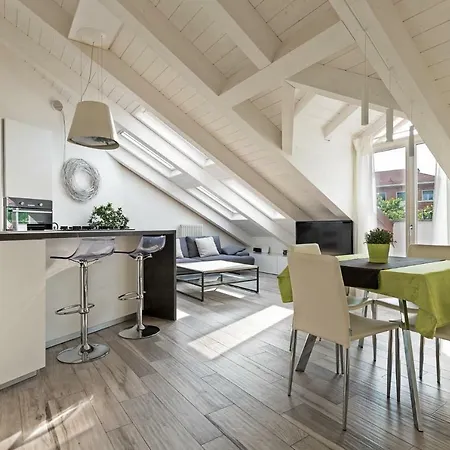 Corso Rosselli Apartment
