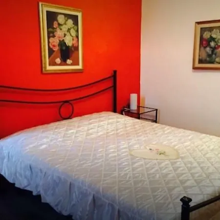 Apartment Mansarda In Borgo Dora