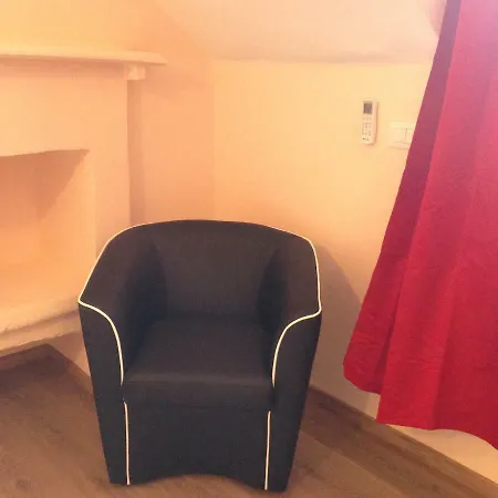 Apartment Mansarda In Borgo Dora