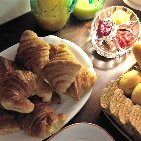 Couette-café Crocetta 2*