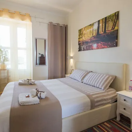 Apartment La Balounette - Pittoresco Attico Con Vista Sui Monti