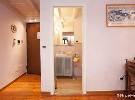 Aprile Bed & Breakfast *