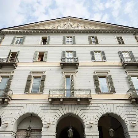 Dynasty Downtown 4* Torino