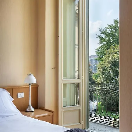 Apart-hotel Dynasty Downtown 4*