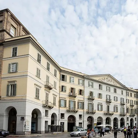 Apart-hotel Dynasty Downtown 4*