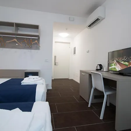 Cascina Fossata & 3* Turyn