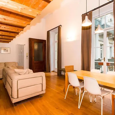 Porta Susa & Roomy Flat Apartamento