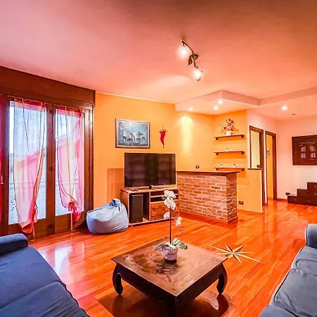 Appartamento Myhouse Racconigi - Affitti Brevi Italia