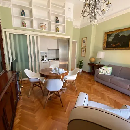 Julius Apartment