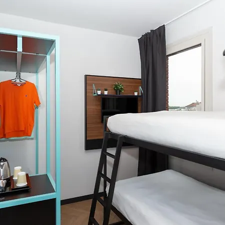 Cx Vanchiglia Hotel