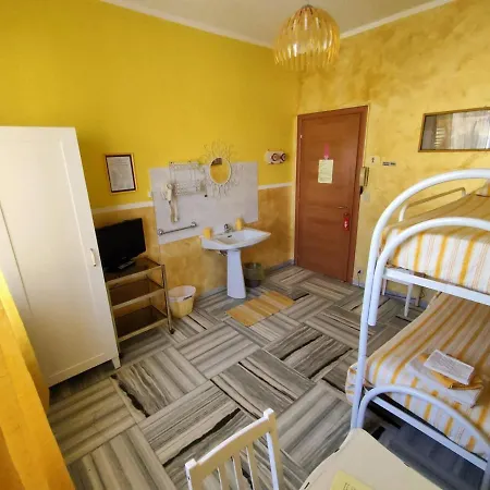 Otel Serenella 2*