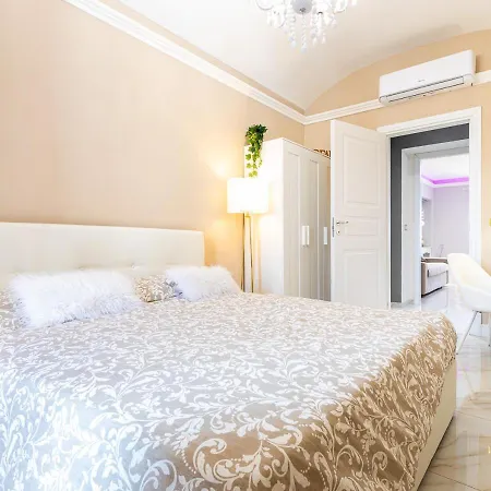 Apartamento Elegant - In Centro Portanuova Turim