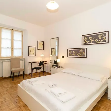 Piazza Vittorio Veneto Apartment *