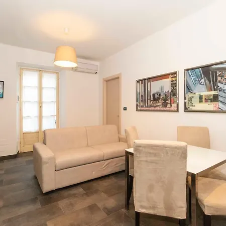 Piazza Vittorio Veneto Apartment