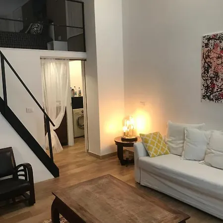 San Secondo Street Apartment *