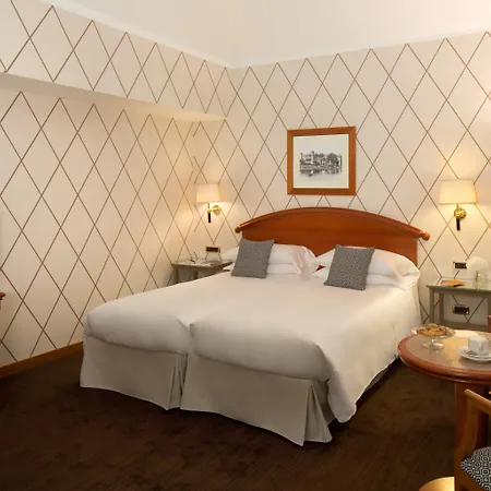 Отель Starhotels Majestic