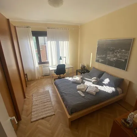Ghirardiresidenze Guest house *