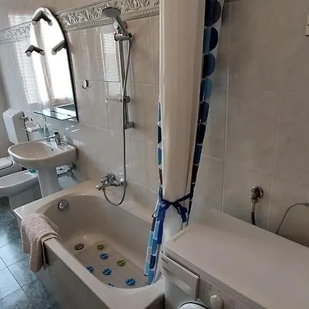 Casa Dei Nonni - Comodo Metro E Stadio Juve Appartamento