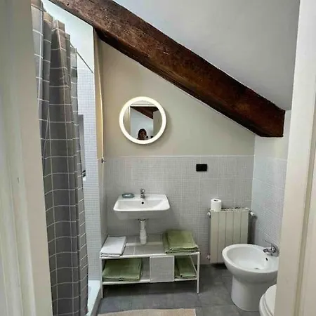 Piccolo Loft Sui Tetti Di Turin