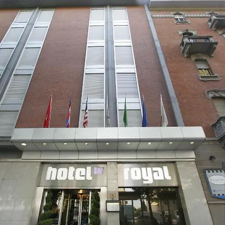 ホテル Royal Centro Congressi 4*