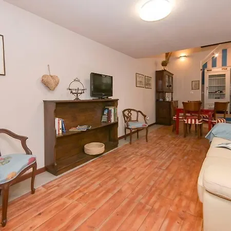 Loft Principe Tommaso - San Salvario. Apartamento Turín