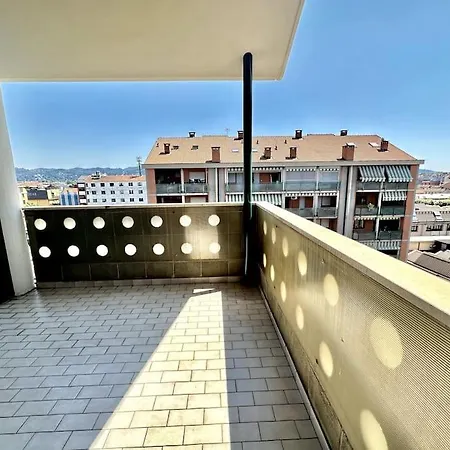 Elegante Attico Bilivello Con Vista Sulla Mole *