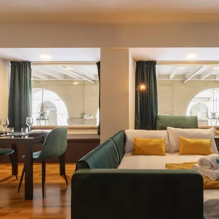 아파트 Bed & Books By Wonderful Italy