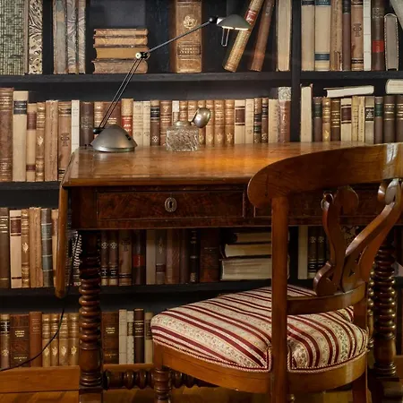 Bed & Books By Wonderful Italy 아파트