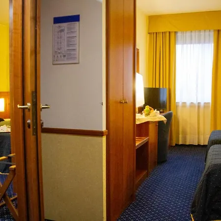 Pacific Fortino Otel 4*