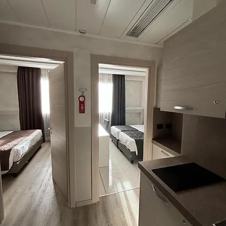Hotel Plaza 3*