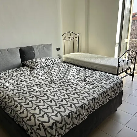 Typical One Bedroom In Center Турин