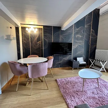 Tres Chic Torino