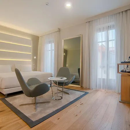 Hotel Nh Collection Santo Stefano 4*