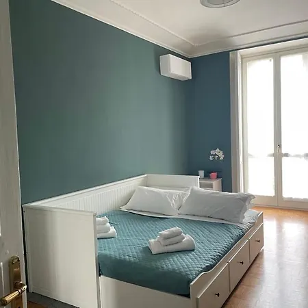 Homely Classic Flat In Center Close To Metro & Station * Turim
